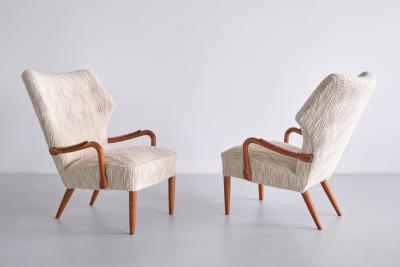 Pair of Danish Cabinetmaker Armchairs in Leli vre Boucl Oak and Teak 1950s
