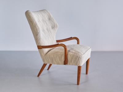 Pair of Danish Cabinetmaker Armchairs in Leli vre Boucl Oak and Teak 1950s