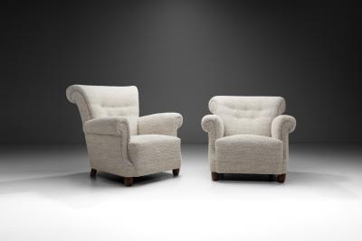 Pair of Danish Cabinetmaker Armchairs with Lacquered Walnut Legs Denmark 1940s