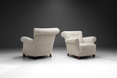 Pair of Danish Cabinetmaker Armchairs with Lacquered Walnut Legs Denmark 1940s