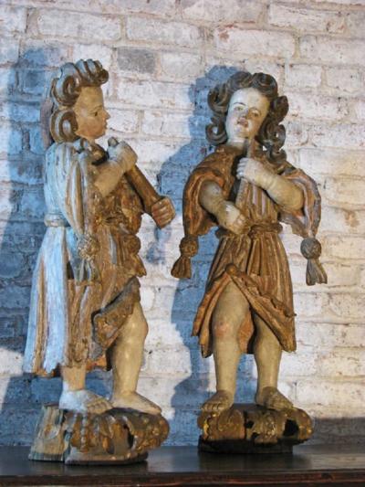 Pair of Early 18th Century Baroque Polychrome Sculptures of Musicians