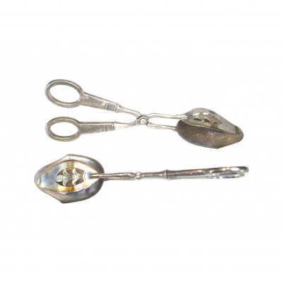 Pair of English Art Deco Asparagus Tongs