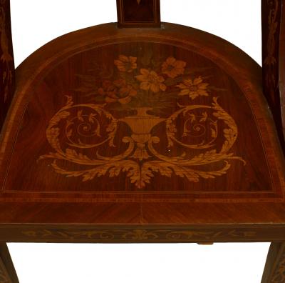 Pair of English Edwardian Mahogany Side Chairs