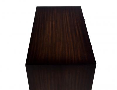 Pair of English Traditional Style Mahogany Nightstand Chests