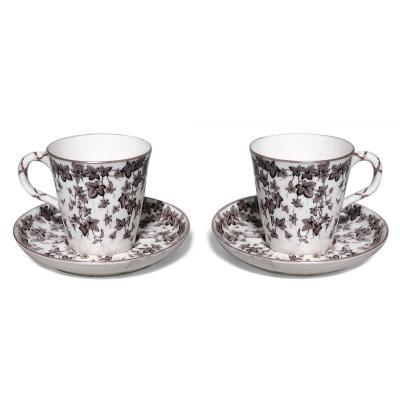 Pair of English Victorian Porcelain Teacups and Saucers
