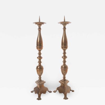 Pair of European 19th Century Brass Candlesticks with Paw Feet