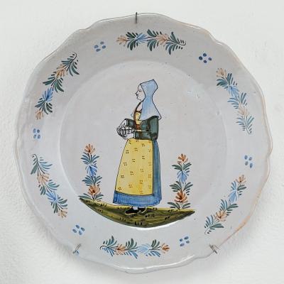 Pair of French Fa ence Plates 18th century