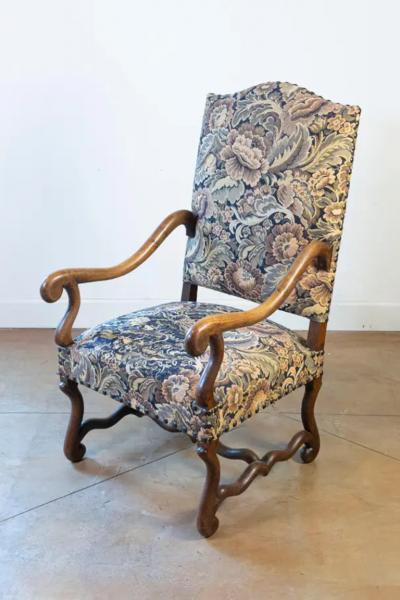 Pair of French Louis XIII Style 19th Century Os de Mouton Wooden Fauteuils