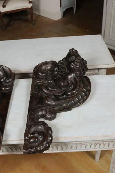 Pair of French Louis XIV Period 1690s Carved Cherub Appliques from Strasbourg