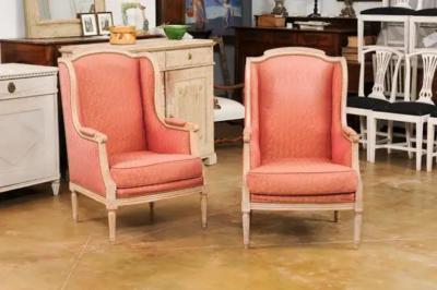 Pair of French Louis XVI Style 1900s Painted Berg res Chairs with Upholstery