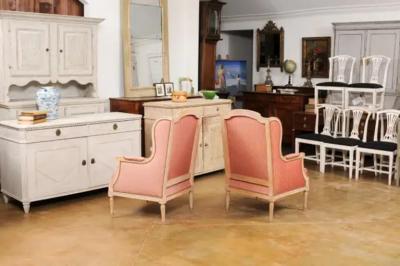 Pair of French Louis XVI Style 1900s Painted Berg res Chairs with Upholstery