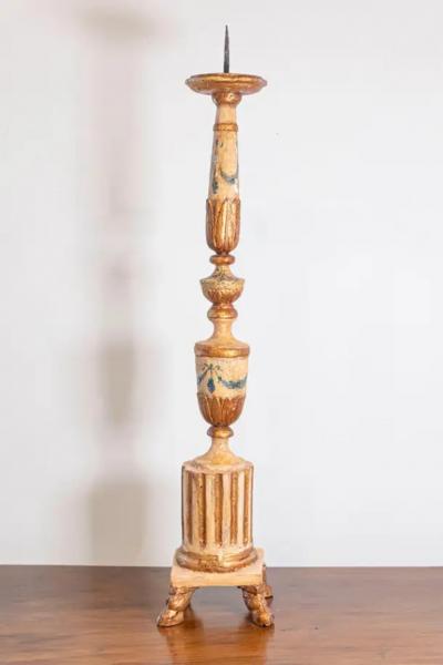 Pair of French Louis XVI Style Painted and Carved Wooden Berg res Oreilles