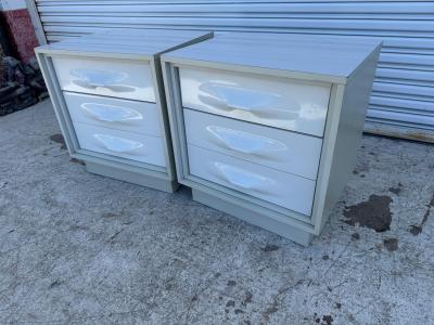 Pair of Giovanni Maur For Treco Gray Lacquer and White Acrylic Nightstands