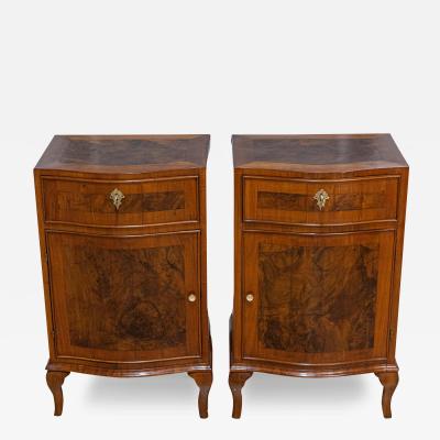 Pair of Italian 19th Century Serpentine Front Bedside Tables with Burled Walnut