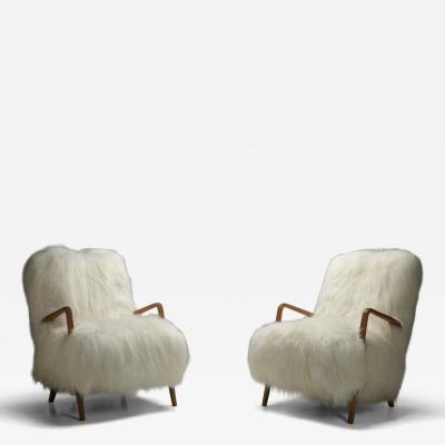 Pair of Italian Lounge Chairs in White Longhair Sheepskin Italy 1960s