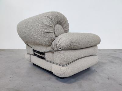 Pair of Italian Mid Century Modern Armchairs in Beige Boucle