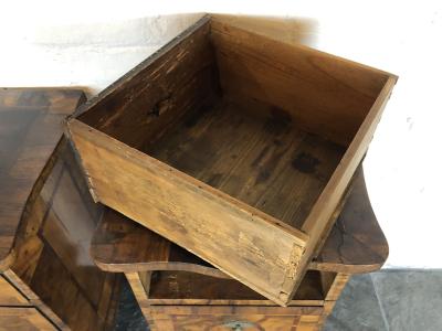 Pair of Italian Neoclassical late 18th Century Inlaid Comodini or Night stands