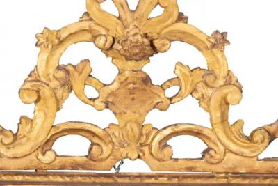 Pair of Italian Rococo Giltwood Mirrors