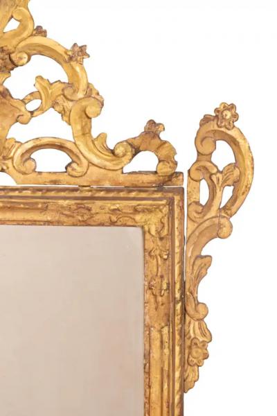 Pair of Italian Rococo Giltwood Mirrors