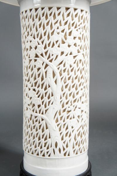 Pair of Japanese porcelain lamps