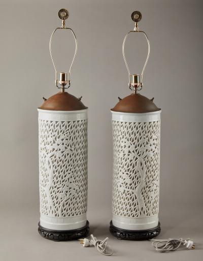 Pair of Japanese porcelain lamps
