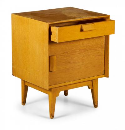 Pair of Jens Risom American Mid Century Blond Oak Bedside Table Commodes