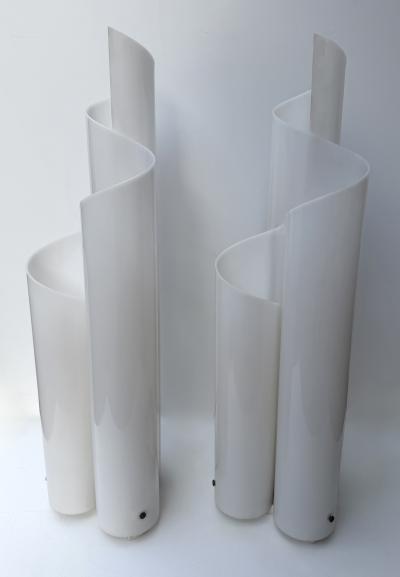Pair of Lamps Methacrylate White Lucite Leaves Italy 1970s