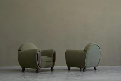 Pair of Large Art Deco Lounge Chairs in Solid Oak and Green Velvet