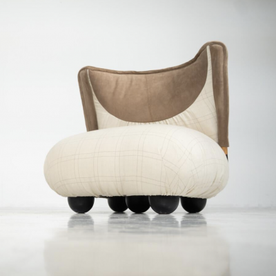 Pair of Le Bugie Lounge Chairs by Alessandro Becchi for Giovannetti 1980s