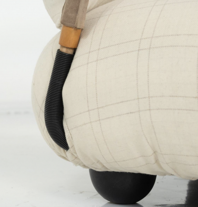 Pair of Le Bugie Lounge Chairs by Alessandro Becchi for Giovannetti 1980s