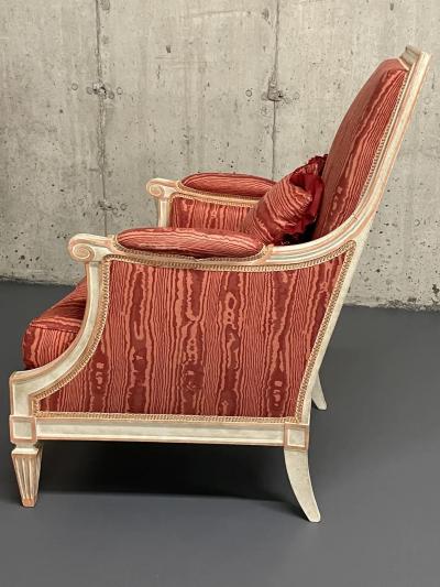 Pair of Louis XVI Style Painted Berg re Arm Lounge Chairs Traditional France