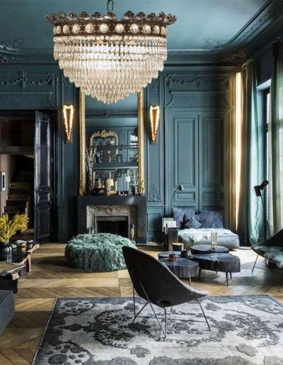 Pair of Luxurious Crystal Chandelier Italy 1940