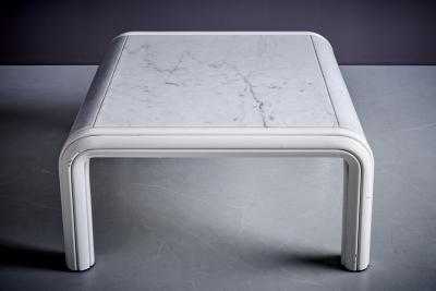 Pair of Marble Coffee Tables by Gae Aulenti for Knoll