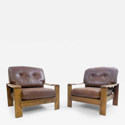 Pair of Mid Century Modern Armchairs in Leather Oak