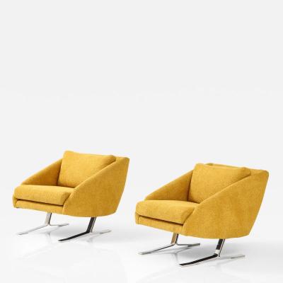 Pair of Mid Century Modern Lounge Chairs
