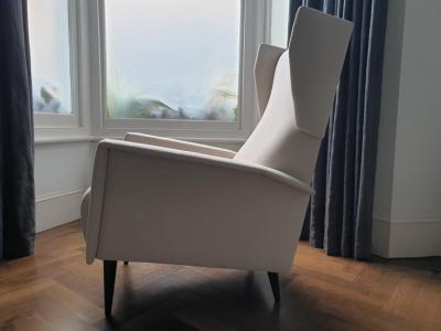 Pair of Mid Century Modern armchairs attributed to Gio Ponti 