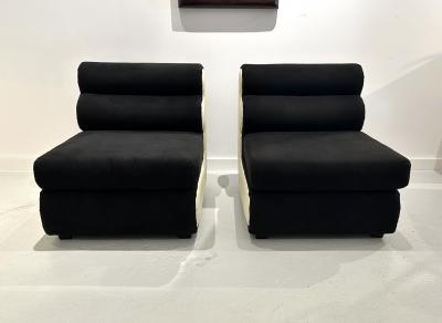 Pair of Modern Curvilinear Lounge Chairs