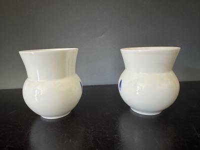 Pair of Porcelain Tea Cups by Park Young Sook