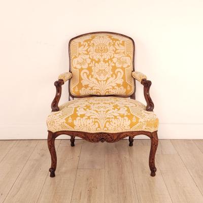 Pair of R gence Louis XV Walnut Armchairs France circa 1920