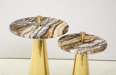 Pair of Round Fantasy Brown Onyx Marble and Brass Side or Martini Tables Italy
