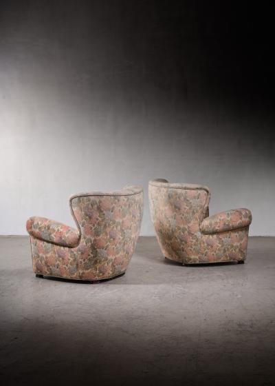 Pair of Scandinavian Modern lounge chairs