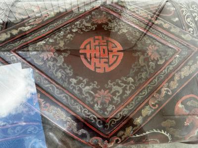 Pair of Sculpted Elephant w Tusk Hand Painted w Beveled Glass Top Tables