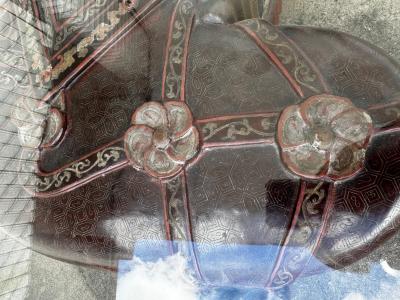 Pair of Sculpted Elephant w Tusk Hand Painted w Beveled Glass Top Tables