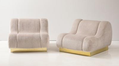 Pair of Sculptural Lounge Chairs in High Pile Beige Velvet Brass Plinth Italy