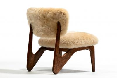Pair of Sculptural Walnut Slipper Chairs in New Butterscotch Cream Sheepskins