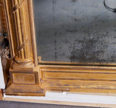 Pair of Substantial Georgian Giltwood Mirrors