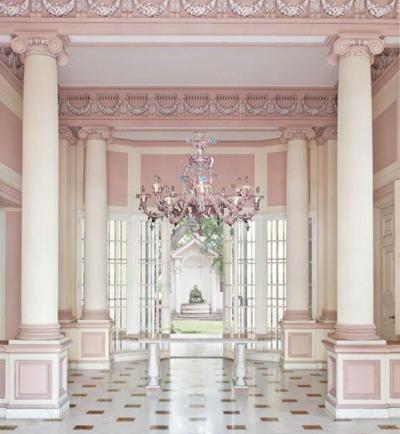 Pair of Sumptuous Pink and Heavenly Murano Glass Chandeliers 1990s