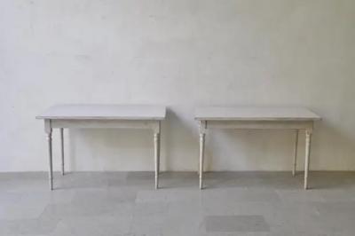 Pair of Swedish 1840s Light Gray Painted Side Tables with Distressed Finish