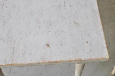Pair of Swedish 1840s Light Gray Painted Side Tables with Distressed Finish