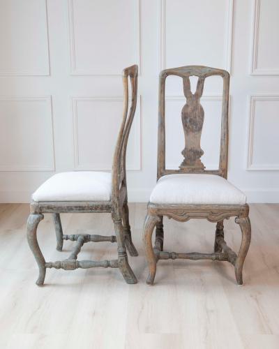 Pair of Swedish Rococo Period Dining Chairs with Vase Form Splats 18th Century